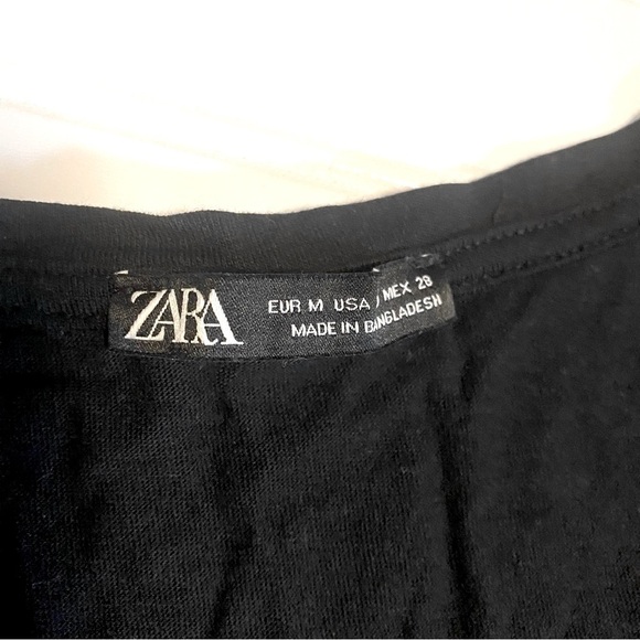 Zara Women’s V-Neck - Picture 4 of 4